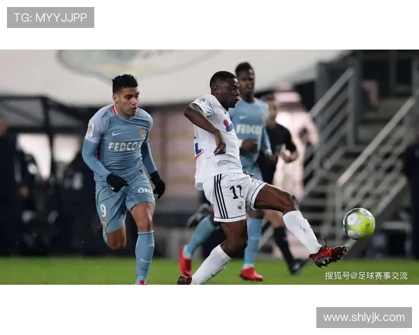 欧冠激战罗马对决摩纳哥谁能在巅峰之战中笑到最后